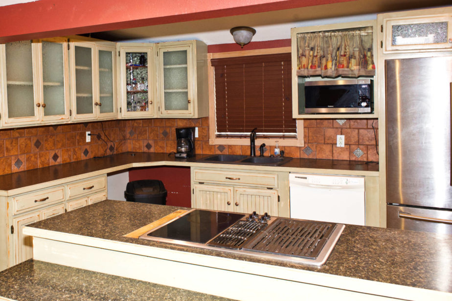9 Bedroom Cabin Kitchen