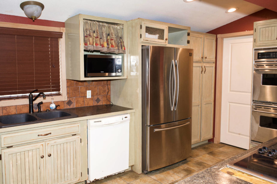 9 Bedroom Cabin Kitchen