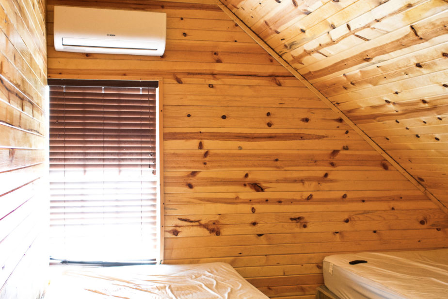 Treehouse Cabin Bedroom