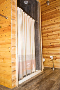 Treehouse Cabin Bathroom