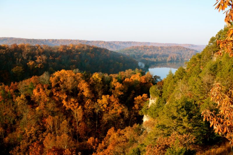 Your Guide to Fall Foliage on Your Autumn Float Trip Along the Elk River