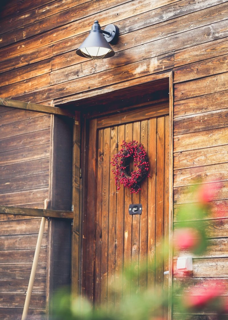 Book Your May 1st Cabin Holiday Along the Elk River in Pineville, MO, Before New Year’s Day 2023